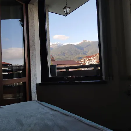 Pine Tree B11 Apartment *