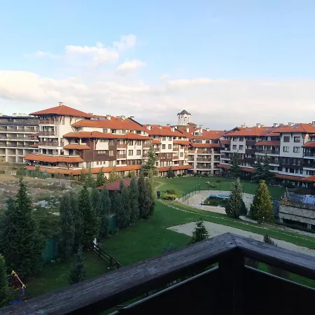 Pine Tree B11 Apartment *