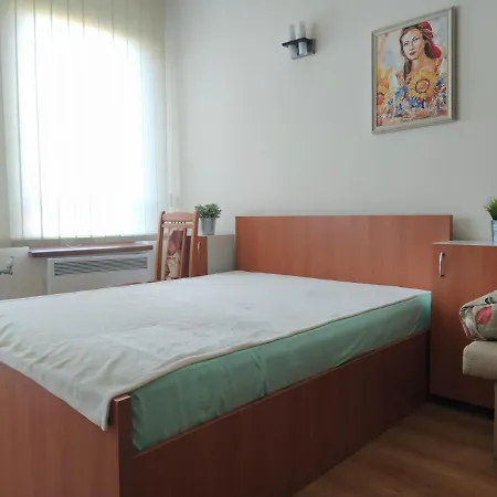 Pine Tree B11 Apartment *